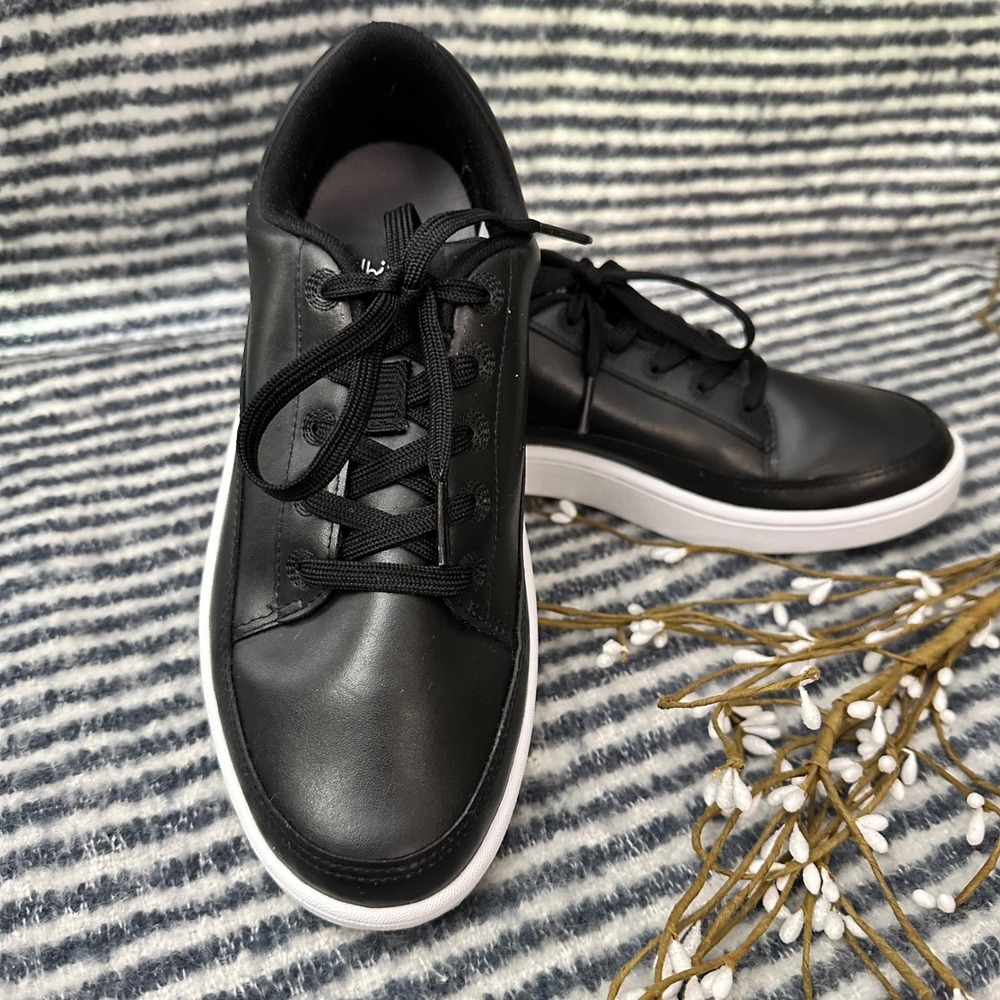 Allbirds Black and White Women's Sneakers